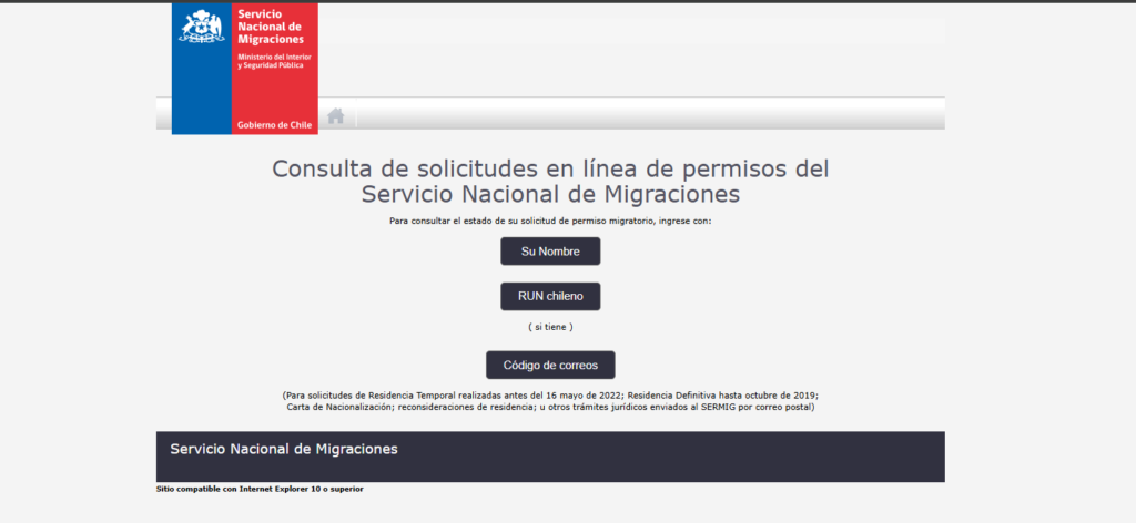 Captura de pantalla de la consulta de solicitudes en línea de permisos del Servicio Nacional de Migraciones, con opciones para revisar el trámite por nombre, RUN chileno o código de correos